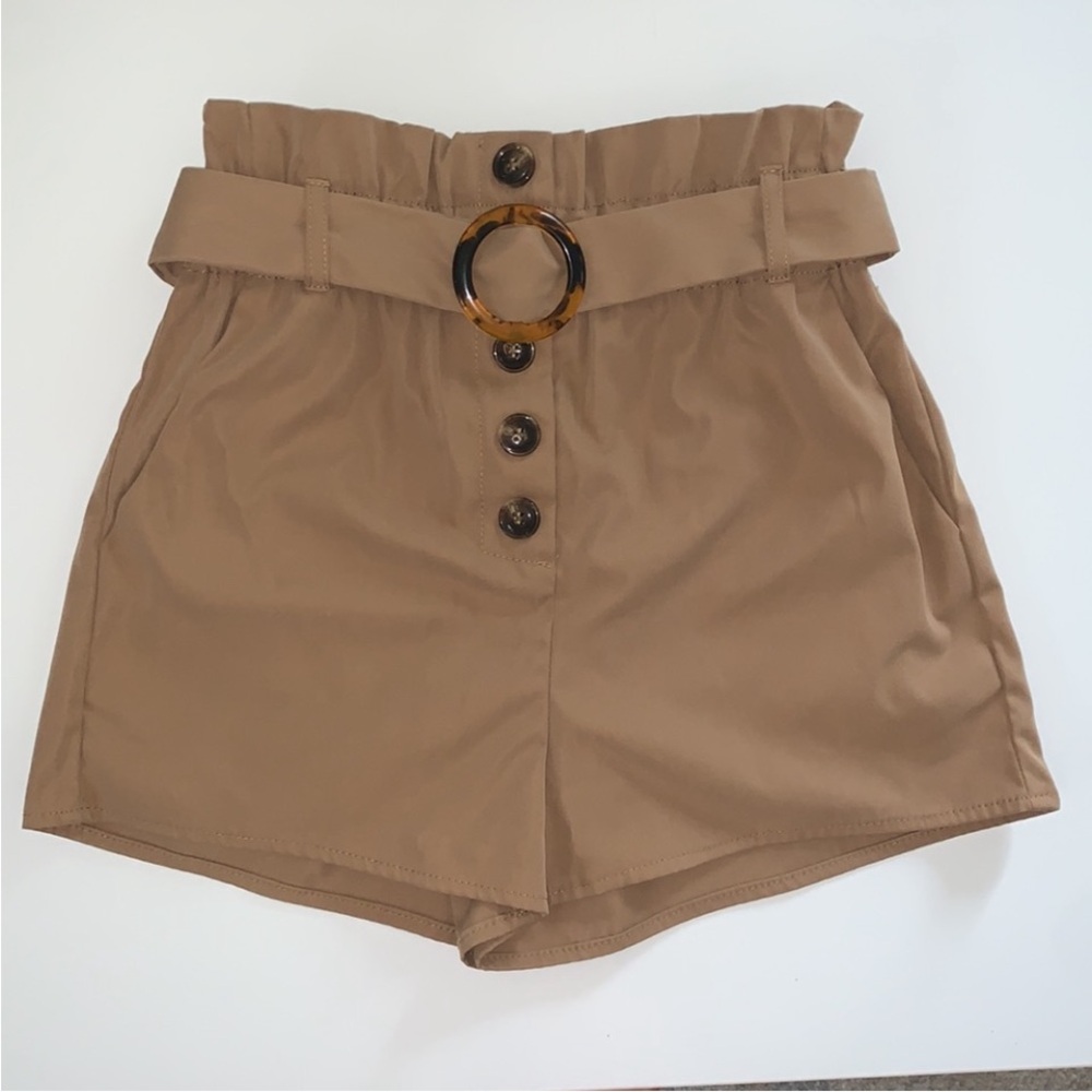 Shorts - Picture 2 of 6